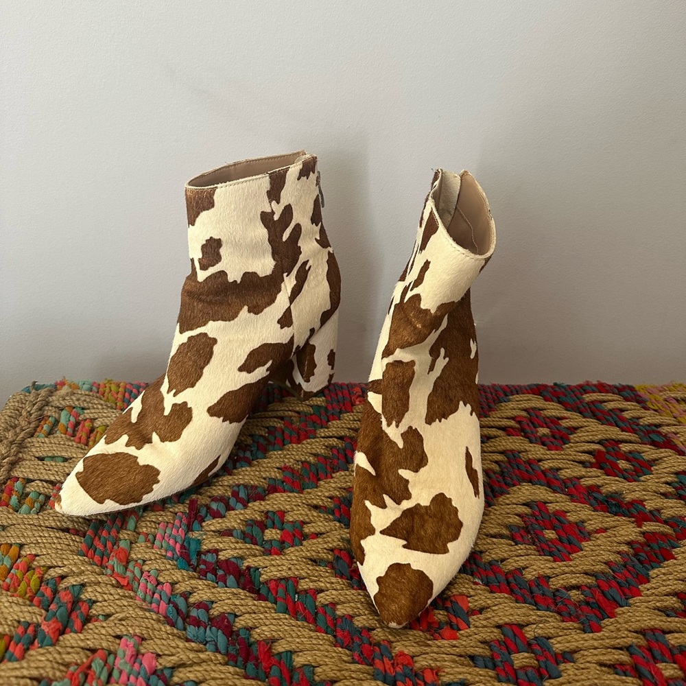 Steven madden cow-print ankle boot
